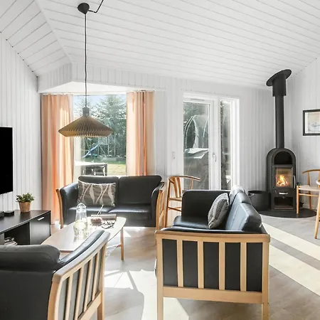 In Idestrup With Sauna Nyaraló Bøtø By