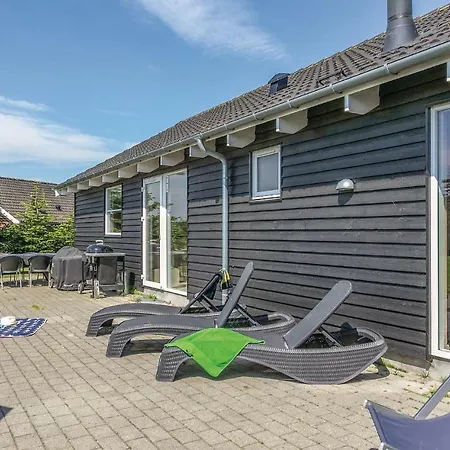 In Idestrup With Sauna Feriehus